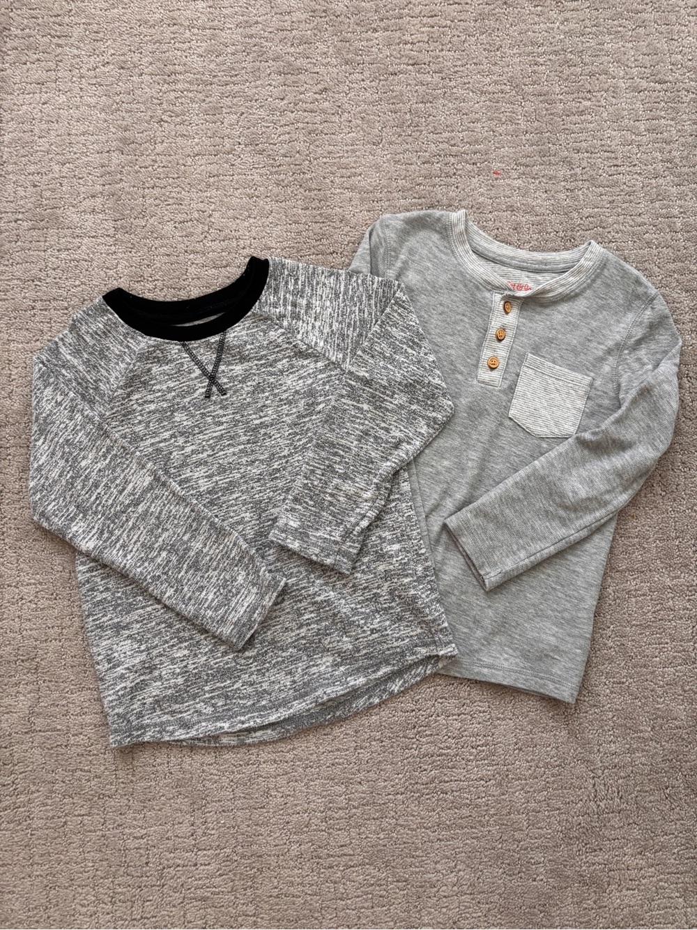 Cat & Jack Gray Long-Sleeve Kids Tees - Heather & Light Gray
